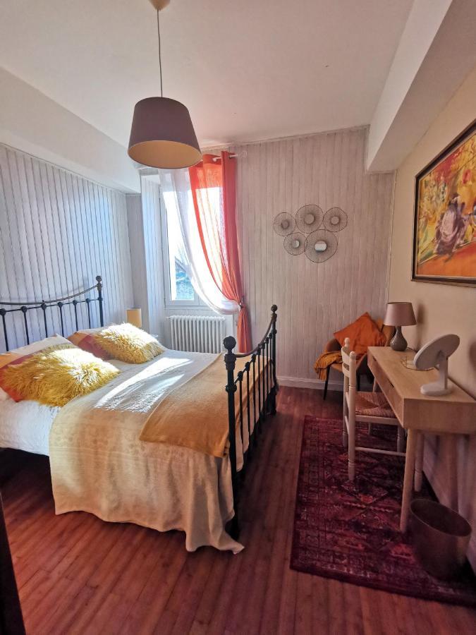 'Quelle Belle Vue' Chambre D'Hote กงโฟลองส์ ภายนอก รูปภาพ
